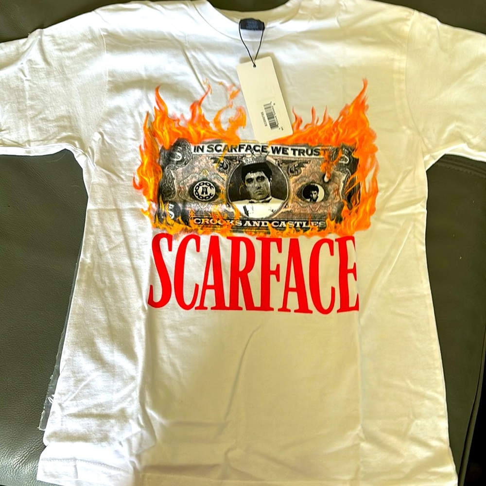 Bnwt scarface colab with crooks and castles t shirt